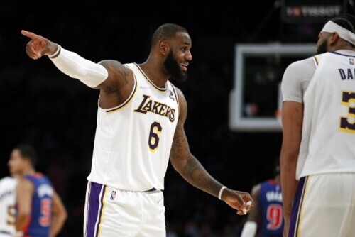 詹姆斯被曝確診成為一場NBA危機公關（明星危機公關案例分析）
