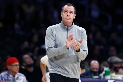 詹姆斯被曝確診成為一場NBA危機公關（明星危機公關案例分析）